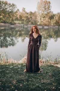 Vestido largo marrón elegante para mujer con decoraciones de botones de encaje Otoño Bolsillos de lino de peso pesado Fábrica al por mayor Personalizable - Product Image 3