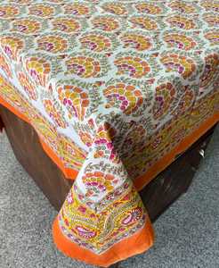 Nappe 100% coton écologique imprimée à la main personnalisable Couverture lavable au design artisanal floral moderne - Product Image 1