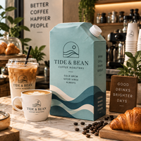 Cartons personnalisés AT PACK pour café à emporter, en carton alimentaire, avec bouchon à bec verseur pour boissons froides.