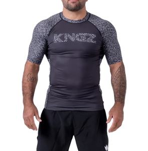 เสื้อป้องกันผดผื่นแบบซับลิเมชันสำหรับวัยรุ่นออกแบบโลโก้สินค้าใหม่สำหรับผู้ชาย - Product Image 1