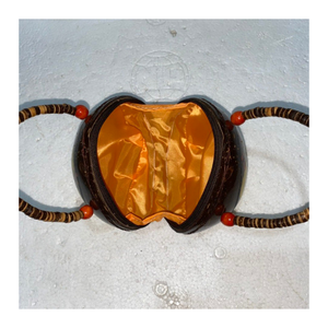 Sac à bandoulière en coquille de noix de coco-Fusion parfaite de matériaux durables, d'artisanat vietnamien et de style féminin - Product Image 1
