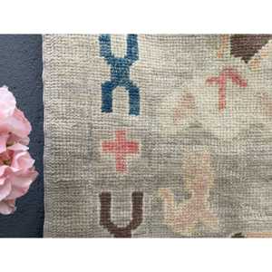 Tapis vintage 1,8 x 13,3 pieds, tapis turc, tapis persan blanc et bleu - Product Image 4