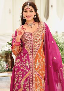 Costume de palazzo prêt à l'emploi de style pakistanais de style premium avec de lourdes broderies partout parfait pour toutes les occasions - Product Image 2