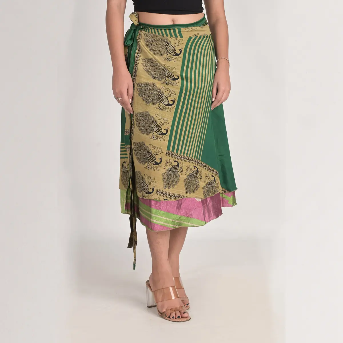 女性のインドのサリラップスカート手作りの動物とスカートのプリントサリスカート