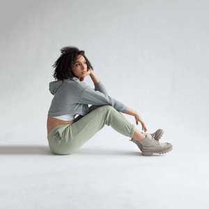 Sudaderas con capucha de diseño personalizado para mujer Fabricante OEM de manga cruzada de bloque de color para logotipo frontal de Otoño Invierno - Product Image 4