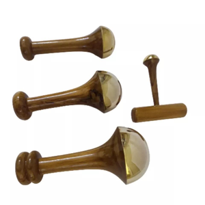 Masseur détoxifiant pour le visage et le corps en bois Kansa fait main, respectueux de l'environnement, avec manche en bois pour une relaxation profonde en spa - Product Image 4