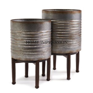 Maceta de Metal Floral pintada a mano, maceta de exterior duradera de Color personalizado para flores artificiales, revestimiento de plantas, decoración de jardín y hogar - Product Image 4