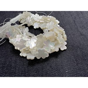 Cuentas Sueltas de Concha de Trébol para la Elaboración de Joyería - Product Image 3