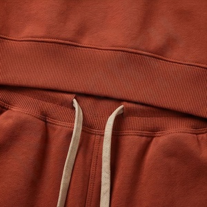 Ensemble de survêtement décontracté personnalisé avec logo pour hommes et femmes, respirant, léger, 100% polyester, avec sweat-shirt à capuche et pantalon de survêtement - Product Image 5