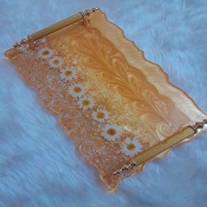 Plateau de service en résine de qualité supérieure, fabriqué à la main, au design coloré, parfait pour servir des desserts, des apéritifs, des fruits ou un présentoir élégant - Product Image 3