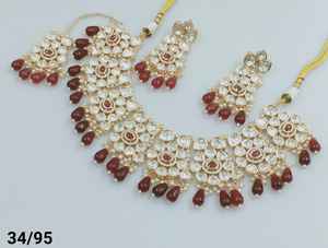 Fleur élégante Kundan & Drop indien fantaisie traditionnel & GoldTone Kundan perle collier ras du cou ensemble avec boucle d'oreille assortieMangtika ensemble - Product Image 3