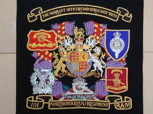 Chiến Thuật Dây Vàng Tay Thêu Cờ Treo Biểu Ngữ Với Rìa Quảng Cáo Lông Bãi Biển Cờ Biểu Ngữ Vải Lụa OEM - Product Image 5