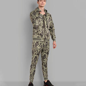 2025 mode porter manches longues hommes survêtement surdimensionné de haute qualité hommes survêtement pour un usage décontracté - Product Image 3