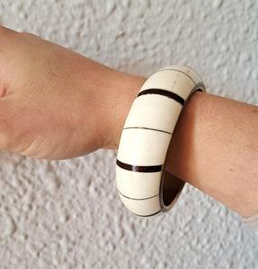 Brazalete de moda de hueso de latón hecho en India, pulseras de joyería de moda, brazaletes de joyería de mano para mujer de alta calidad, precio de fábrica - Product Image 2