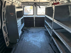 Chevrolet Express Cargo 2500 RWD 2018 abordable, conduite à gauche/droite - Product Image 2