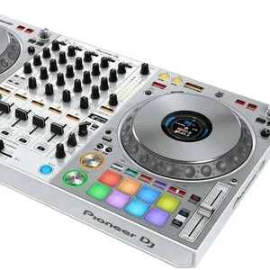 Paquete de Controlador de DJ Profesional DDJ-REV7 de 2 Canales Estilo Scratch Consola de Mezcla de Audio Negra con Soporte para Laptop y Audífonos - Product Image 5