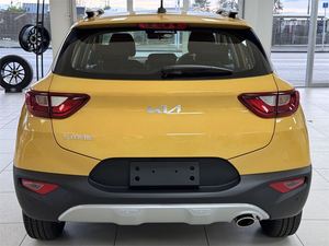 Autos usados completamente equipados, <span class=keywords><strong>Kia</strong></span> <span class=keywords><strong>Stonic</strong></span> SX sedán 2025, listo para enviar - Product Image 6