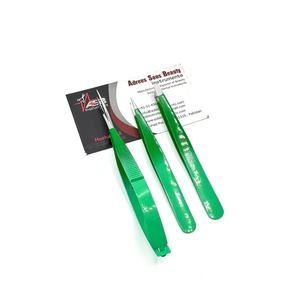 Pinzas de cejas degradadas verdes con logotipo personalizado Pinzas de cejas puntiagudas inclinadas de acero sostenible Tijera de resorte curvada recta Belleza - Product Image 4