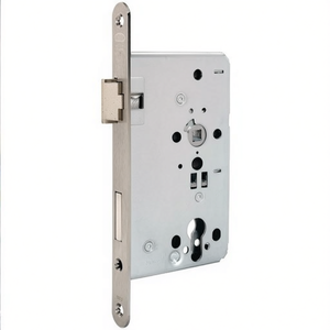 Cerradura de Embutir 715 PZ 24/60/72/8mm DIN Derecha Moderna de Acero Inoxidable Clase 4 BKS Redondeada para Muebles con Llave de Latón - Product Image 3