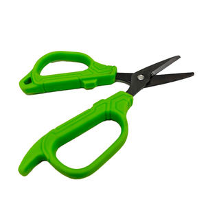 Tijeras de Pesca de 4 Pulgadas con Mango Antideslizante y Fácil de Transportar, para Corte de Líneas de Pesca Trenzadas, Aptas para Agua Salada y Dulce - Product Image 3