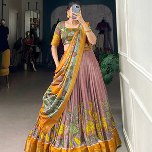 Magnifique Lehenga Choli en soie FABZONE pour l'hiver, imprimé Kalamkari avec bordure tissée Zari, décontracté - Product Image 1