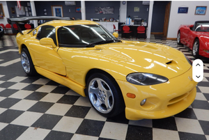 Dodge Viper GTS d'occasion de 2001, environ 20 200 milles, boîte manuelle 6 vitesses, moteur V10 de 8,0 litres, couleur jaune Viper Race - Product Image 5