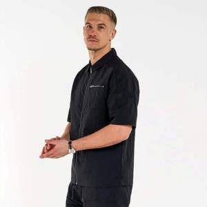 Camisa clásica con botones para hombre-Tela suave, ajuste moderno y fácil de estilizar-Esencial para armario - Product Image 6