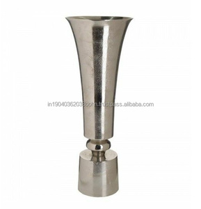 Luxury Modern Metal <b>Vases</b> in Customized Design and Finishes Handmade for Garden Wedding and Home Decoration <b>Unique</b> <b>Vases</b> - Product Image 5