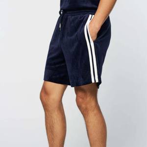 กางเกงขาสั้นผ้ากำมะหยี่ของผู้ชายคุณภาพสูง-นุ่มสบายและเหมาะสำหรับชุดลำลองและสไตล์ที่ผ่อนคลาย - Product Image 6