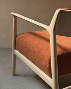 Fauteuil d'appoint en bois massif avec siège rembourré, chaise longue moderne pour salon et hôtel - Product Image 4