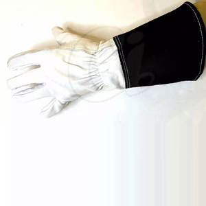 Nouvelle arrivée Design personnalisé des gants de soudage TIG Matériau durable et résistant - Product Image 4
