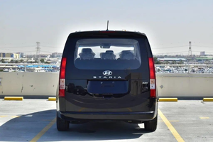 Autobús Usado Negro Staria - Product Image 2