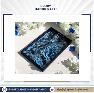Bandeja de madera y resina epoxi de alta calidad hecha a mano con bandeja de servicio decorativa de diseño azul con asas - Product Image 2