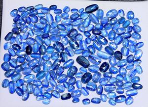 Cyanite bleue à facettes Rose Cut Stone Cabochon Pierre naturelle pour la fabrication de bijoux Pierres précieuses en vrac Mix Forme Tailles 20x11mm 11x9mm - Product Image 2