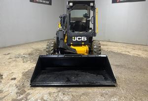 Cargadora compacta de ruedas JCBB 190 usada, equipo de construcción con capacidad de tanque de combustible de 28.2 gal (106.7 litros) en venta - Product Image 3
