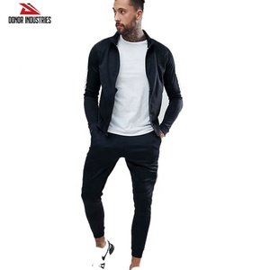 Traje deportivo de entrenamiento transpirable para hombre, venta al por mayor, pantalones de chándal de verano con Sudadera con capucha, conjunto de dos piezas para la temporada de primavera - Product Image 5