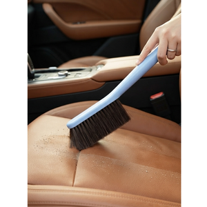 Brosse de nettoyage longue à poils doux anti-rayures pour sièges de voiture en cuir et dépoussiéreur de clavier - Product Image 1