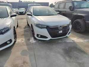 Voitures d'occasion pas chères 2019-2022 180 Turbo CVT Édition Luxe avec sièges en cuir, toutes en parfait état, prêtes à l'emploi - Product Image 2