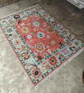 Tapis en laine fait main écologique de haute qualité couleur rose avec motif abstrait pour les hôtels de chambre à coucher de salon - Product Image 4