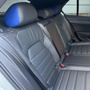 Alerte Offre Exceptionnelle! Superbe Volkswagen Golf R 2022, 315 ch, turbo, 4 cylindres, transmission intégrale, boîte manuelle 6 vitesses, blanc pur, berline de luxe - Product Image 4