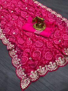 Sari en Georgette Pur d'Exportation Dhwaja avec Imprimé Bandhani de Jodhpur, Bordure avec Travail Pita et Butti, Origine Gujarat, Sari pour Femmes - Product Image 6