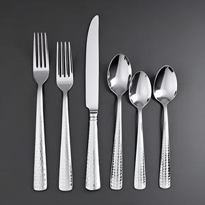 Exquisito juego de cubiertos de acero martillado de 6 piezas, cubiertos de espejo Premium para comedor de lujo y ajustes de mesa elegantes - Product Image 1