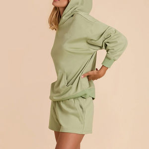 Conjunto de Dos Piezas para Mujer, Invierno, Color Sólido, 100% Algodón, Sudadera con Capucha de Manga Larga y Pantalones Cortos hasta la Rodilla, Transpirable y Ecológico - Product Image 3