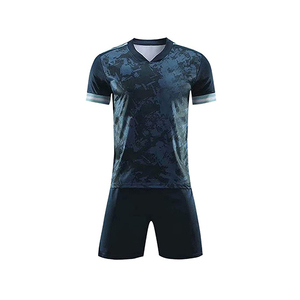 ชุดเสื้อฟุตบอลสีน้ำเงินแบบกำหนดเองสำหรับผู้ใหญ่ ชุดกางเกงขาสั้นระบายอากาศ แห้งเร็ว ผ้าซับลิเมชั่น น้ำหนัก 160 กรัม พร้อมเชือกผูก - Product Image 2