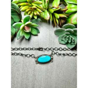 Collier en turquoise de Kingman et argent sterling, fabriqué par des artisans Navajo, bijou culturel de collection, pièce unique - Product Image 2