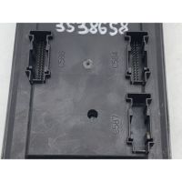 Porte-fusibles et unité de commande électronique pour Land Rover Discovery Série III YQE500350 276DT Diesel 2720 (04>10)