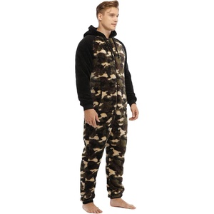 Vente en gros de vêtements de sport décontractés personnalisés pour hommes, tenue décontractée personnalisée de haute qualité avec col à capuche pour les TIV-WT-101 d'hiver - Product Image 3