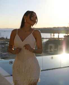 Robe de soirée élégante antistatique grande taille, ornée de perles à la main, col en V, sans manches, taille naturelle, motif romantique pour l'automne - Product Image 3