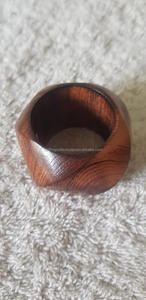 Anneaux de serviette vintage en bois d'acacia écologiques faits à la main, taille normale, vente en gros pour les mariages, les événements, la décoration de table indienne - Product Image 4