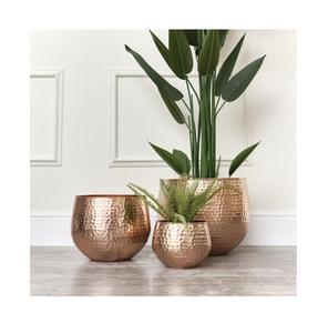 Ensemble de 3 jardinières en laiton à forte demande avec design martelé et forme et taille personnalisées de différentes tailles pour les intérieurs haut de gamme - Product Image 1